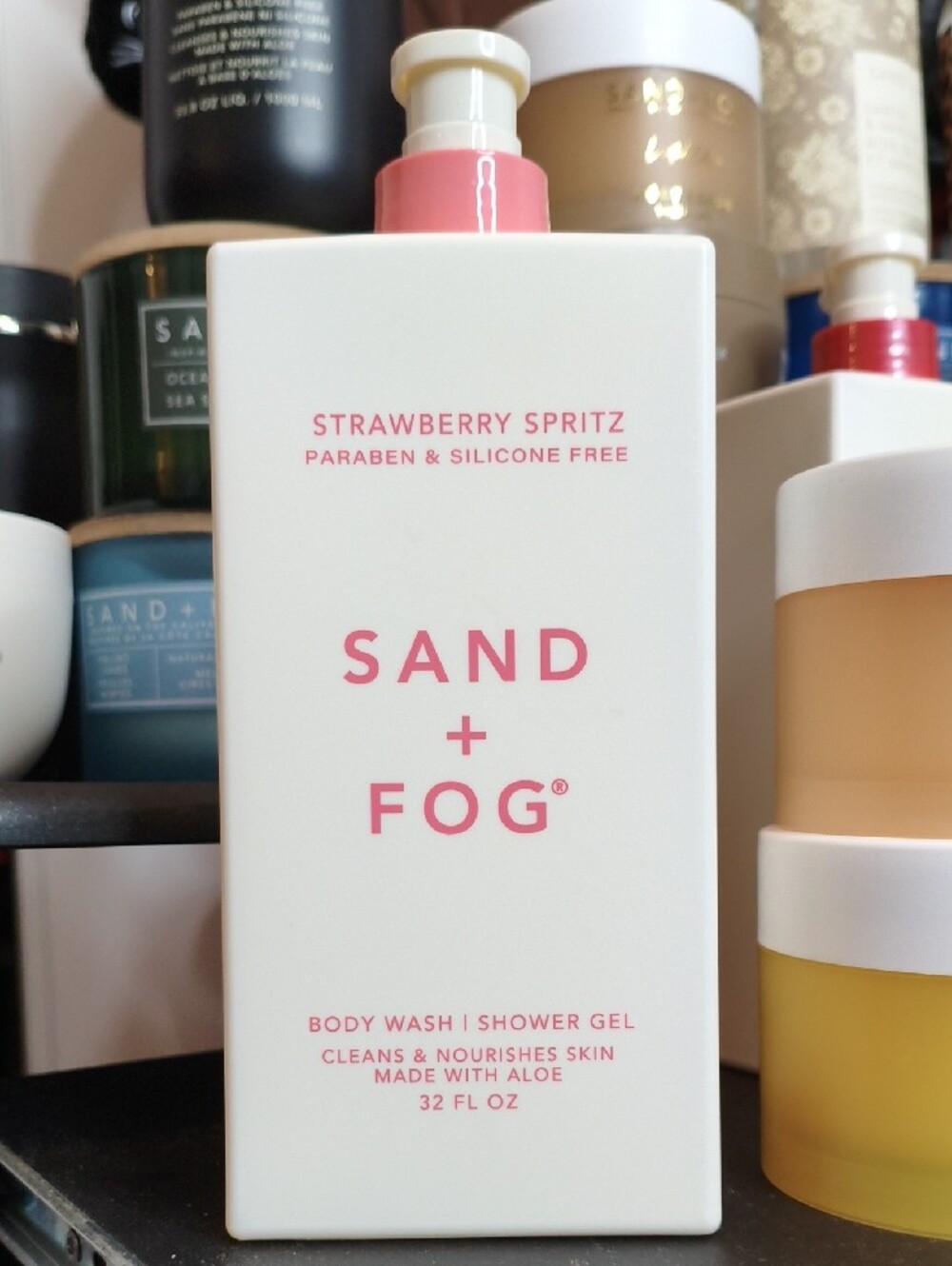 Sand + Fog Strawberry Spritz Body Wash / Shower Gel - Picture 2 of 2